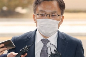 대검 “숨은 투기세력 실체 찾아야”…박범계 “적폐 뿌리 뽑을 각오로”