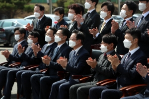 [포토] ‘검찰 격려하는’ 박범계 법무부 장관