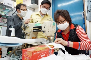 동대문 봉제업 사장님, 소화기·환풍기 설치합시다