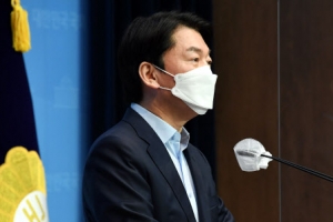 “원칙있게 졌다···전진 멈추지 않는다”는 안철수의 다음 행보는