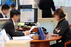 [단독]“적금 가입했는데 암보험?” 방카슈랑스 피해 늘었다