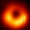 빛까지 빨아들이고 내뱉는 블랙홀의 흡입과정 첫 촬영