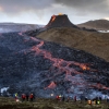 아이슬란드 화산 분출 나흘이 됐는데 여전히 위협적인 용암 분출