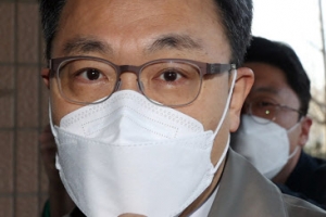 이성윤 ‘특혜 조사’ 논란…김진욱 “보안상 어쩔 수 없어”