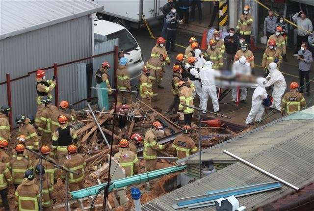 광주 매몰현장 ‘구조의 순간’