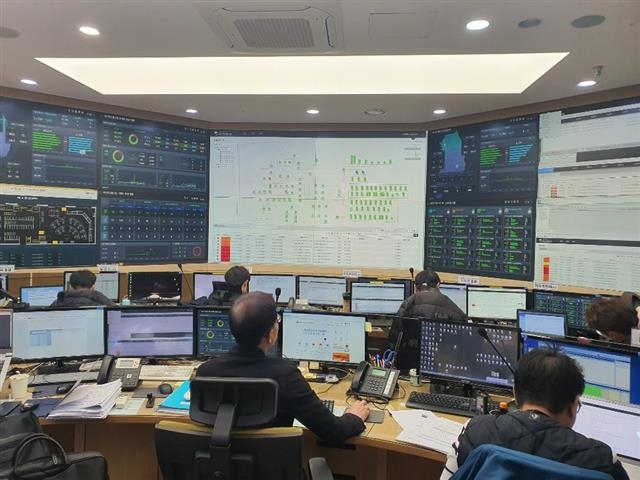 재난안전통신망 서울운영센터 모습. 행안부 제공
