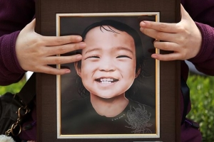 [속보] ‘정인이 학대 살해’ 양모 징역 35년 확정… 양부엔 징역 5년