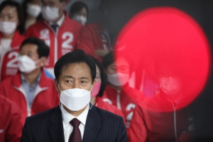 오세훈, 한강변 35층 제한 푼다… 도시개발 등 정부와 충돌