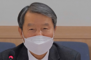 공수처 자문위 첫 회의…김진욱 “국민 신뢰받는 수사기관 될 것”