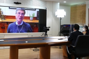 제프리 삭스 직강 안방서 시청…강남 열린대학 ‘남다른 클래스’