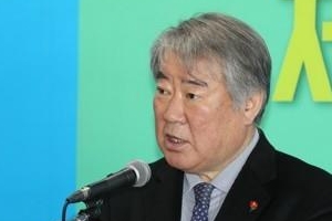 경찰, ‘측근 채용 압박 폭언‘ 김우남 마사회장 수사 착수