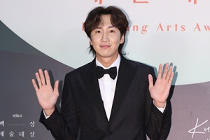 11년간 ‘런닝맨’ 지킨 이광수, 하차 선언…“부상 재활치료”