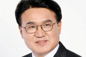 황운하, 의원직 유지… 대법 “사직 후 출마”