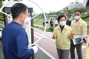 매주 화·목요일, 은평 미경씨의 고정 일정은 ‘현장’