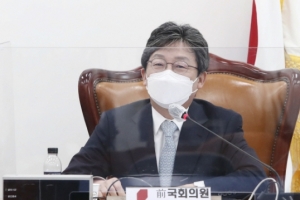 유승민, 이재명·이낙연·정세균 경제 정책 비판···”민주당 후보들, ‘말로만 성장’”