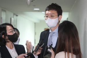 국민의힘 당권 경쟁 변수된 김종인·윤석열