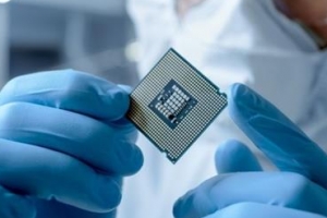 檢 ‘반도체 기술 유출’ 삼성전자 전·현직 10명 기소