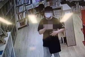‘아파트 도서관 음란행위’ 20대, 보도·수사 압박 느껴 자수