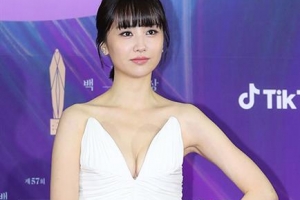 [포토] 우아한 여신들의 레드카펫 드레스 자태