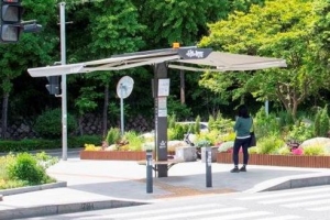 자동으로 펴지고 접혀… 용산의 ‘폭염무환 그늘막’