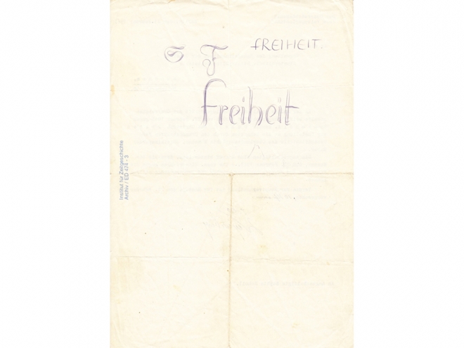 1943년 조피 숄이 자신의 기소장 뒷면에 독일어로 ‘자유’라고 쓴 글씨. 국립 제2차 세계대전 박물관 제공