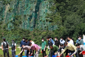 경북 시·군, 돈 되는 물고기 키운다…쏘가리 등 최고급 민물어종 치어 방류 박차