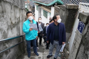 코로나 넘어 소통… ‘온라인 구청장실’ 연 성북