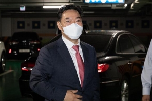 檢 향해 칼 겨누는 공수처…‘허위 보고서’ 이규원 소환