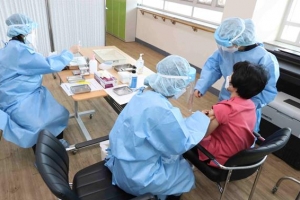 문 여는 구로 경로당… 백신 맞은 어르신 오세요