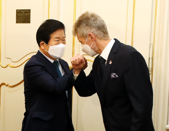 체코 상원의장 만난 박병석 국회의장
