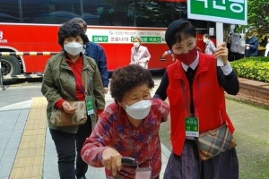 성북 백신접종 해결사는 석관동 통장님