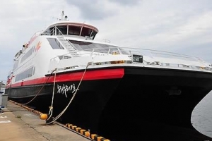 “동해바다서 수장될 뻔”, 울릉∼포항 여객선 주변에 포탄 4발 떨어져