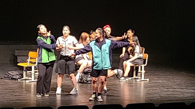 2020년 전북청소년연극제 공연사진(전주제일고등학교-행복한 집의 아이를 구해주세요) (제공 전북연극협회)