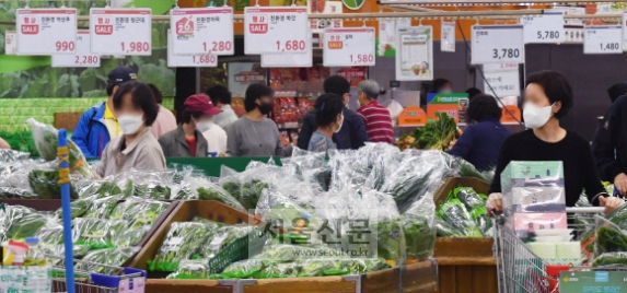 5월 물가 뜀박질에 가벼워진 장바구니