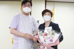 윤미경 의왕시의회 의장, ‘시티병원’ 감사패 수상