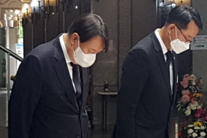 尹의 국민의힘 거리두기 언제까지?…코로나 백신으로 당분간 휴식