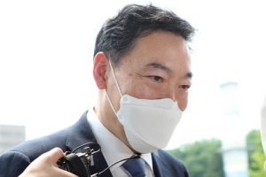 갈림길 선 김오수 檢총장, 직을 걸고 ‘검수완박’  막아설까