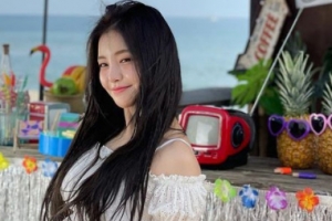 [포토] 브레이브걸스 유정, 해변서 뽐낸 청순·과즙美
