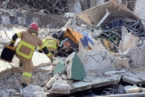 [포토] 광주서 철거 중 건물 붕괴…시내버스 등 덮쳐