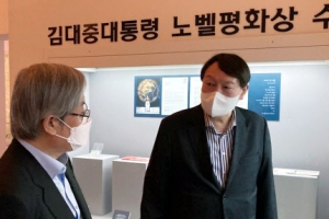 “이준석과 시간표 상충하지 않는다”는 尹···6월말 정치 출사표 고심도