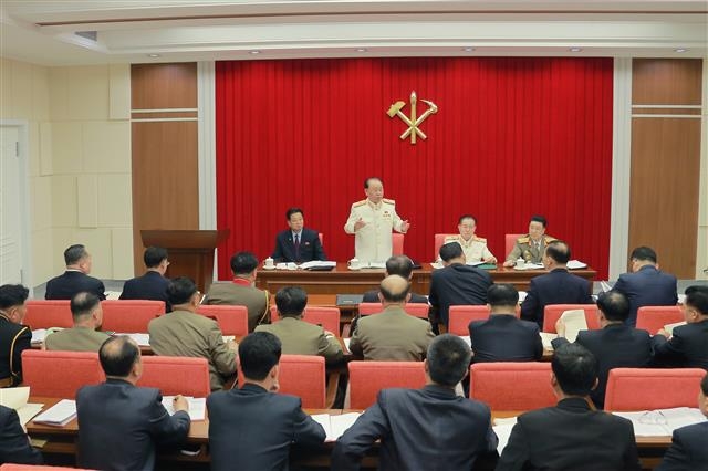 전원회의 2일차…부문별 분과 협의회 진행하는 북한