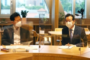 오세훈 만난 정순균 “압구정·은마 재건축 빨리 결정을”