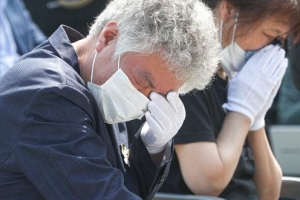 “사회에 숙제 주고 간 아들” 고 이선호씨 장례식 눈물