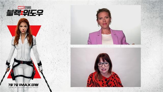 영화 ‘블랙 위도우’의 주인공 스칼릿 조핸슨(오른쪽 위)은 24일 기자간담회에서 “10년간 땀의 결실이 이뤄졌다”며 자신의 캐릭터에 대한 자부심을 드러냈다. 케이트 쇼트랜드(아래) 감독은 여성 서사가 강한 다른 영화들이 만들어질 것을 예고했다. 월트디즈니컴퍼니 코리아 제공