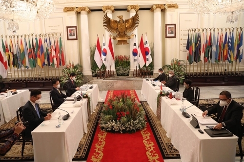 25일 오전 한-인도네시아 외교장관 회담. 주인도네시아 한국대사관 제공