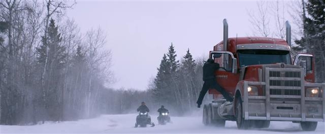 영화 ‘아이스 로드’. 제이앤씨미디어그룹 제공