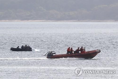 발리 앞바다서 57명 탑승 여객선 침몰…7명 사망·11명 실종