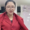 고인에 맞는 옷 고르도록 일하는 30살 수의모델 중국여성 팡팡