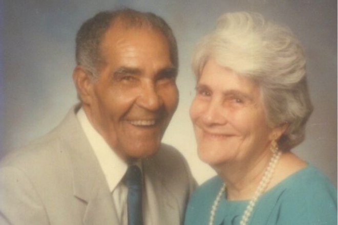 세계 최고령 남성 기네스북 기록에 등재된 푸에르토리코의 에밀리오 플로레스 마르케스와 그의 아내 안드레아 페레스. 지난 2010년 아내가 세상을 떠날 때까지 두 사람은 75년간 함께 살았다.  기네스북