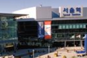 서울역 무궁화호 궤도이탈 사고로 열차 출발 최대 1시간 지연